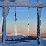 Golden Hill Yllaes, Luxury In Lapland Äkäslompolo
