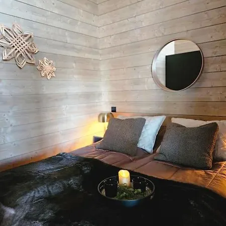 Golden Hill Yllaes, Luxury In Lapland Chalet *