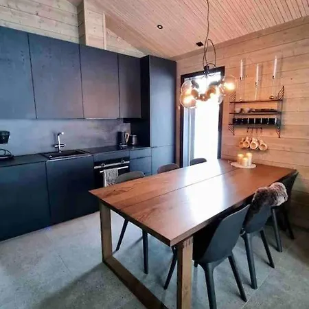 Golden Hill Yllaes, Luxury In Lapland Chalet